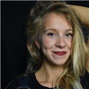 Laurenda in traduzione e interpretariato e insegnate di inglese offre lezioni di italiano e lingue straniere